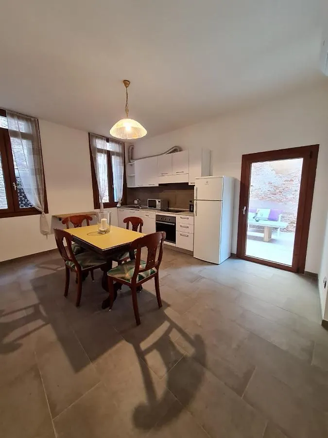 Venice Apartment With Private Courtyard 0*,